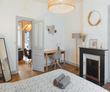 Appart Chaleureux Face Gare