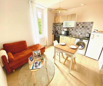 L'aristide, Calme Et Moderne