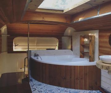 Cosmic English Bus 2 Floor