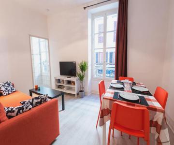 Appartement Cœur De Ville - Wifi - Lave-sèche Linge