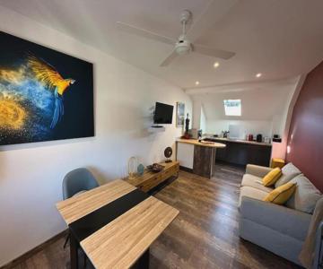 Nid Douillet Sous Les Toits