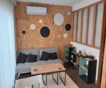 Location Studio Indépendant Avec Terrasse ,les Vignes D'élian