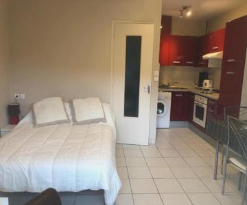 Charmant Studio Situé à Proximité Des Thermes 30