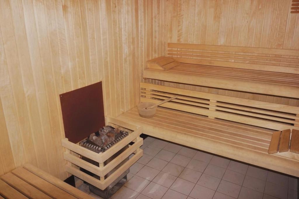 "Le Desman" Confortable T2 à la montagne face aux thermes RANDO, CURE