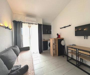 2 couchages vue Port piscine Le Cap d'Agde