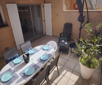 Charmant Pavillon Pour 5-6 Pers.