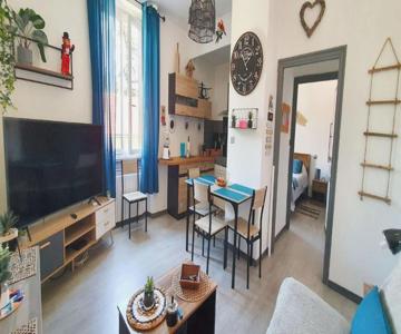 Charmant Appartement à Carcassonne Avec Vue Sur Le Jardin - 35m²