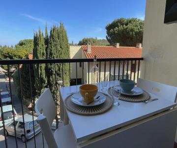 Studio Avec Terrasse Et Parking à 300m De La Plage - Résidence Privée à Collioure - Fr-1-309-372