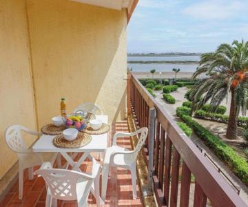 Apartment Gruissan Plage By Interhome