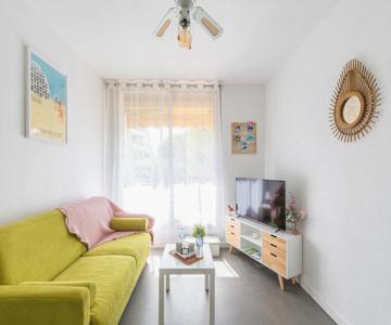 Studio Vasco / Confortable / Lumineux / Parking Privé