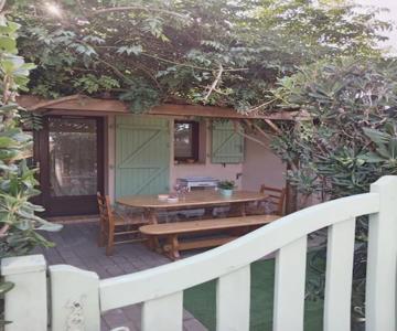 Jolie Maisonnette Dans Résidence Calme Avec Piscine