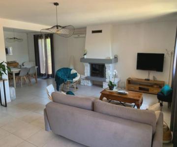 Maison Proche Avignon 2 Chambres