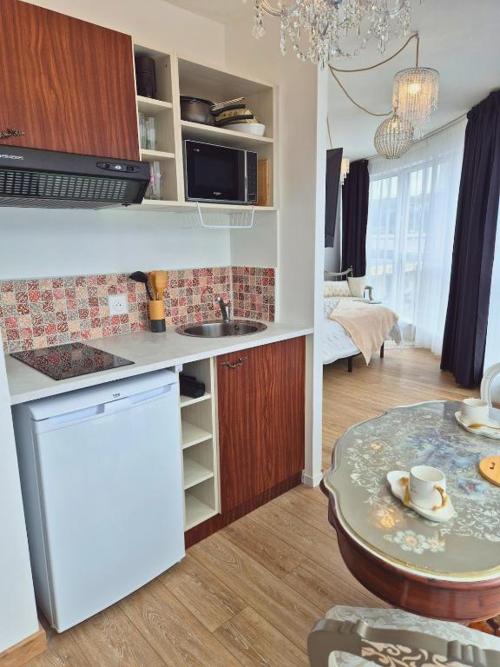 Céleste Premium Suite Amazing View Train Station