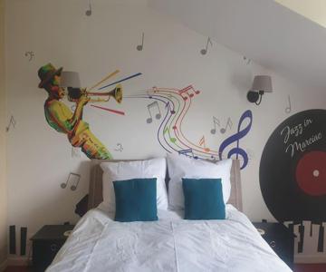 Cute Cottage With Pool At Marciac Lake