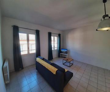 Le Beau 25 République