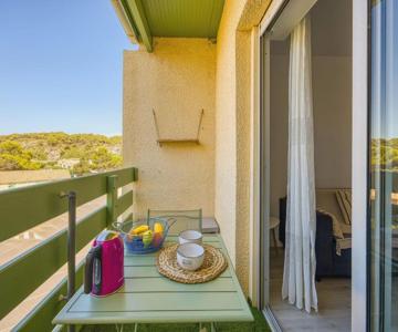 Apartment Les Pins By Interhome