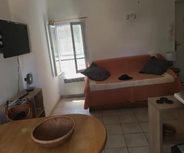 Studio Sur Les Toits Du Vieux Nîmes...