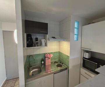 Studio Nîmois Bien équipé Avec Parking