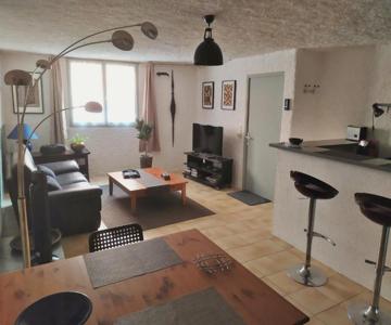 Appartement 55 M2 Proche Commerces Et Parking