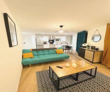 / Nid / Paisible Hyper Centre