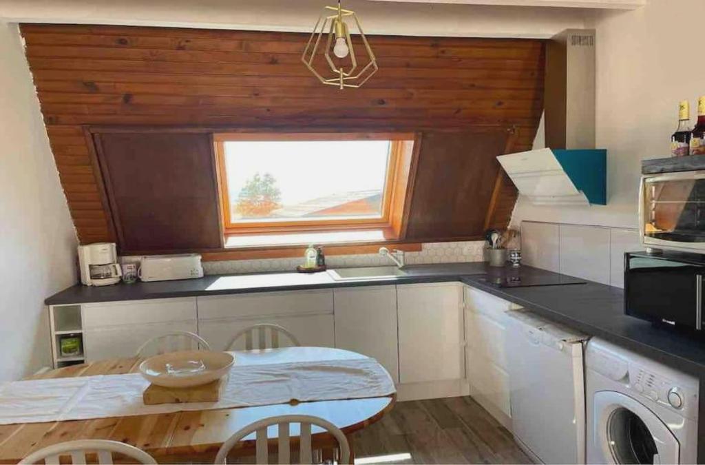 Chalet cosy-vue sur la montagne & montgolfières