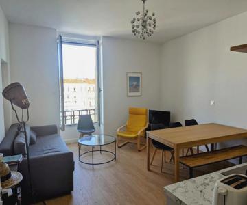 Beau 3 Pièces Climatisé Vue Canal Idéalement Situé Centre Ville