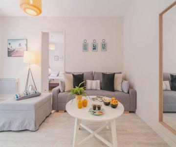 Les Capitouls - Avec Entrée Autonome, Jardin, Parking Privé & Sa Piscine ! -