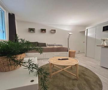 Au Charme Des Carmes - T1 Sur Cour - Métro A & B