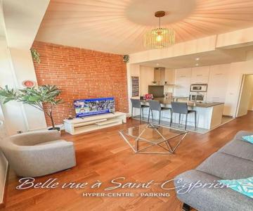 Belle Vue à Saint-cyprien-parking-hyper Centre