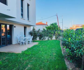 La Roseraie Toulousaine Avec Parking Privé