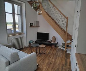 Maison Bord De Loire