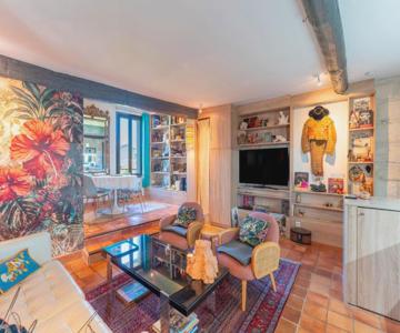 En Plein Centre D'avignon