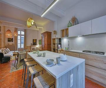 Au Cœur D'avignon - 2 Mins Du Palais - Terrasse Isolée