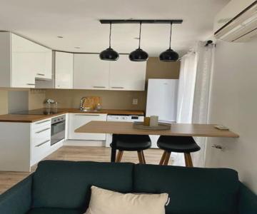 Beau Studio Calme Proche Mer