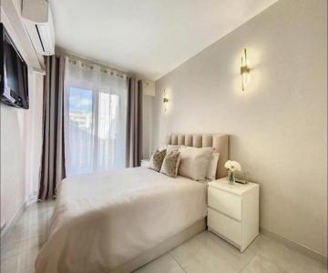 Modern Flat Cannes Center
