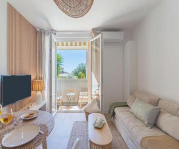 Appartement Avec Balcon - Cassis Centre