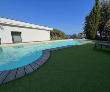 Rdc De Villa Avec Piscine