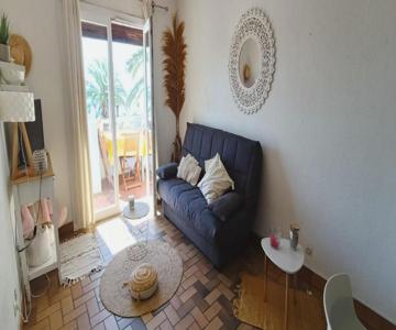 Charming Beachfront Studio In Fréjus Plage
