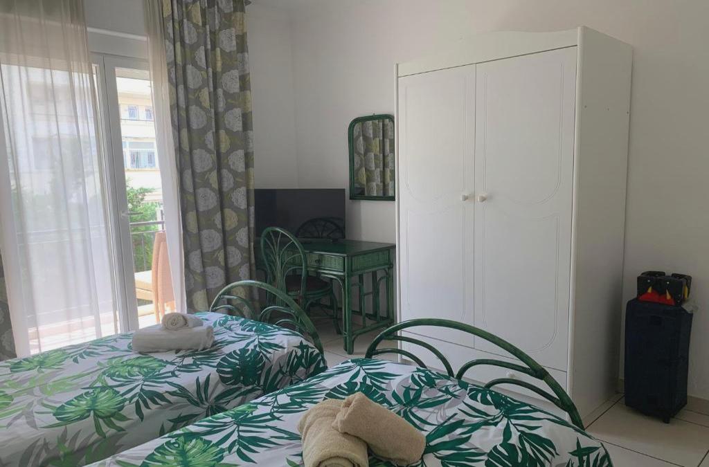 Couleurs Des Iles , Fréjus-plage