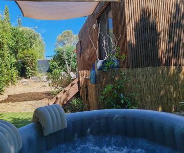 Joli Studio Climatisé Avec Jacuzzi Privé Et Entrée Indépendante