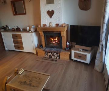 Studio Avec Cheminée Et Jardin