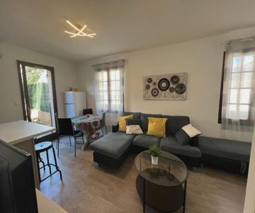 Appartement Pour 2 Personnes En Ville