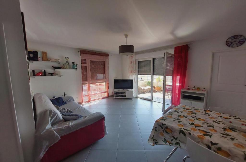 Menton Park Apartment