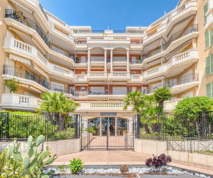 Victoria Beach Apartments