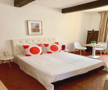 Le 1835, Studio Rouge-corail