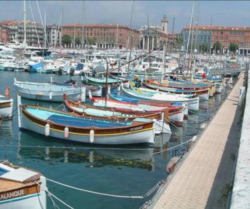A Deux Pas Du Port Yourhosthelper