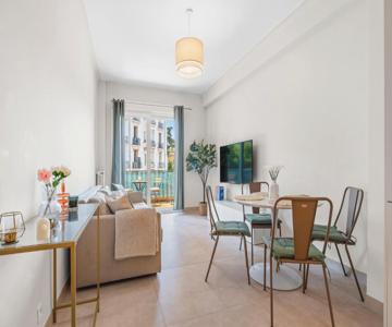 Nice & Cosy - Central Apartment