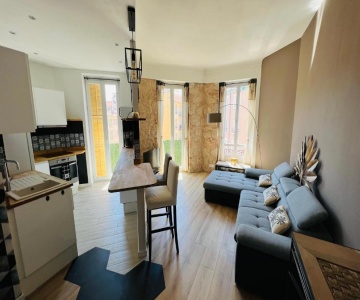 Joyau Rare Port De Nice