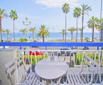 Promenade Holiday - Suffren Beach