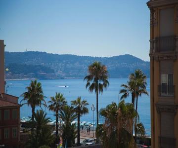 Stylish Studio in only 50 meters from beach !